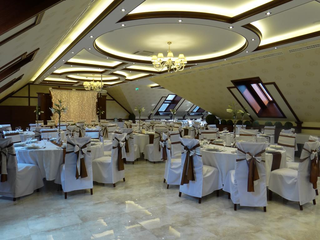 Centrum Hotel Debrecen Eksteriør bilde